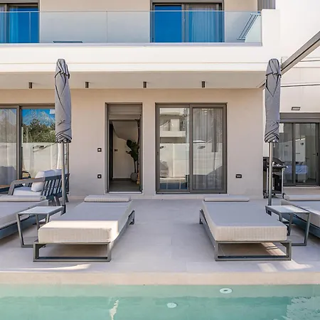 Mossa Concept - Heated Pool Βίλα *