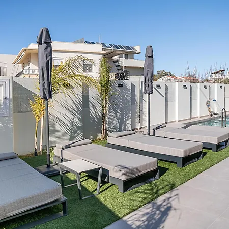 Mossa Concept - Heated Pool * Δαράτσο