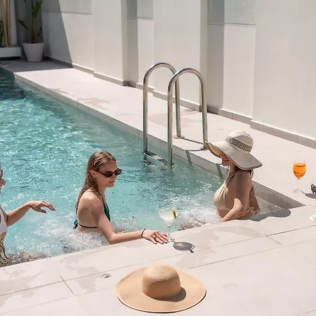 Mossa Concept - Heated Pool Βίλα