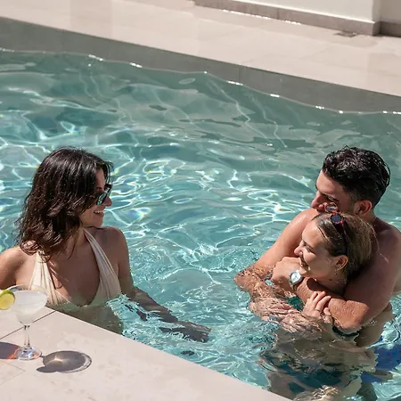 Mossa Concept - Heated Pool Δαράτσο
