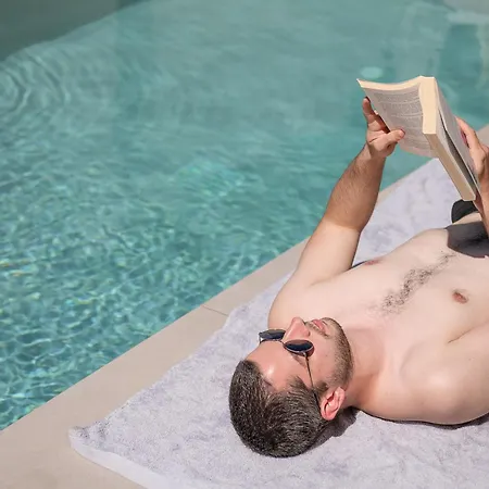 Mossa Concept - Heated Pool Δαράτσο