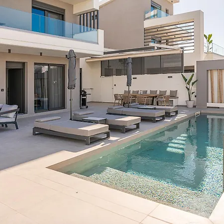 Mossa Concept - Heated Pool Daratsos