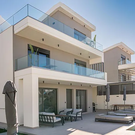 Mossa Concept - Heated Pool Daratsos